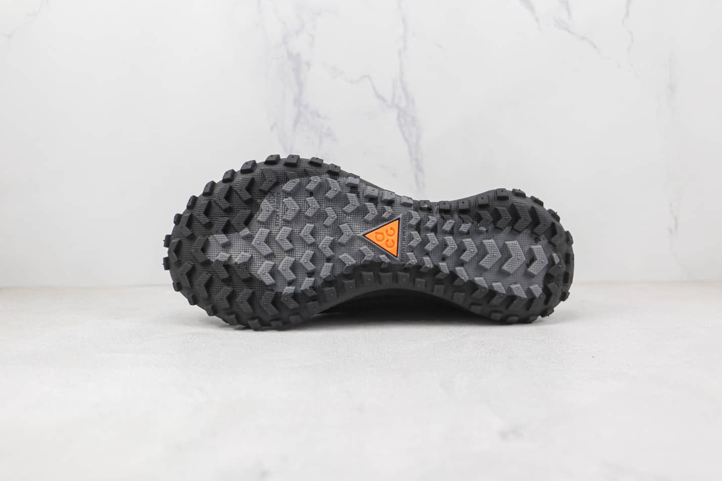 Nike ACG Mountain Fly Gore-Tex 'Dark Grey' CT2904-002 | Lightweight Outdoor Footwear